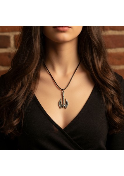 Elf Balta - Axe Gümüş Kaplama Deri Ip Kolye