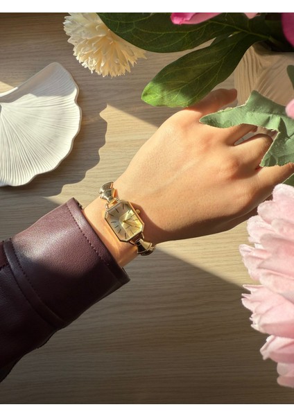 Retro Minimal Metal Kordon Vintage Kadın Kol Saati Içi Sarı modelleri