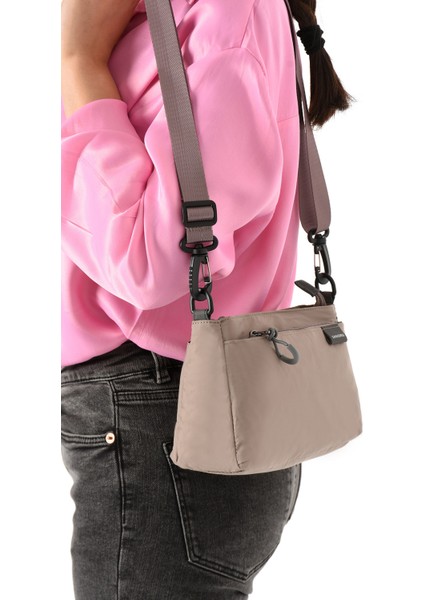 Su Geçirmez Kumaş Hafif Omuz Askılı Kadın Çanta fiyatları