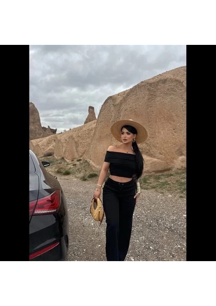 Madonna Yaka Bol Paça Pantolonlu Takım fiyatları