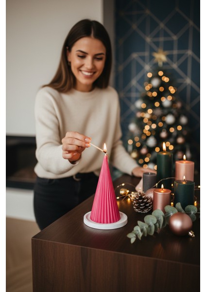 Yılbaşı Temalı Konik Dekoratif Organik Soya Mumu, Beton Altlıklı, Fresh/okyanus Kokulu fiyatları