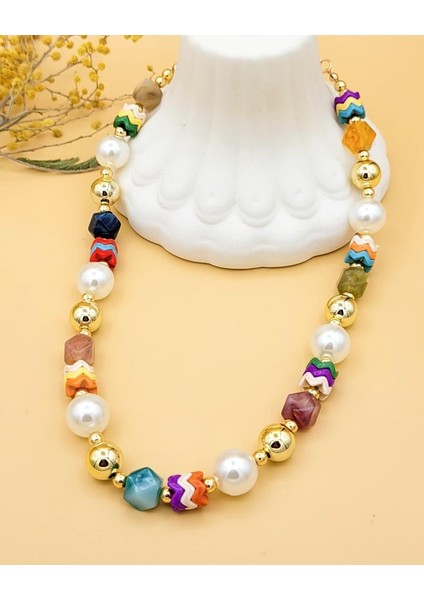 Çok Renkli Kesme Boncuklu Kolye 1
