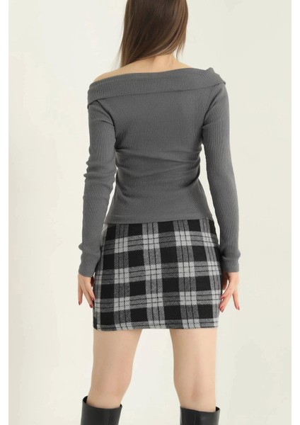 Kayık Yaka Parmak Geçmeli Fitilli Bluz Antrasit indirimleri