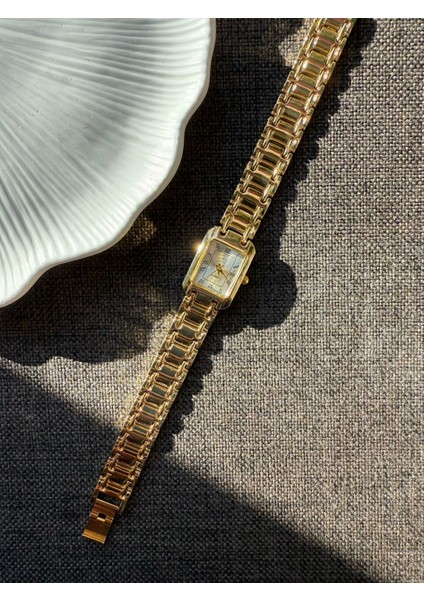 Retro Minimal Metal Kordon Vintage Kadın Kol Saati Altın