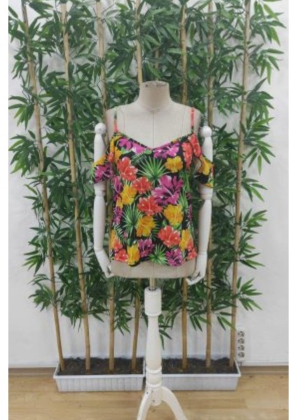 Ince Askılı Düşük Omuz Çiçek Desenli Bluz - Desenli fırsatları