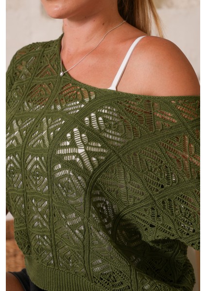 Triko Bluz Yazlık Kazak Dantel Ajurlu Etnik Desenli Yarasa Kollu Kayık Yaka Pareo Kadın Bluz