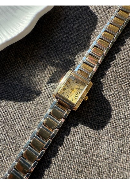 Retro Minimal Metal Kordon Vintage Kadın Kol Saati Içi Sarı