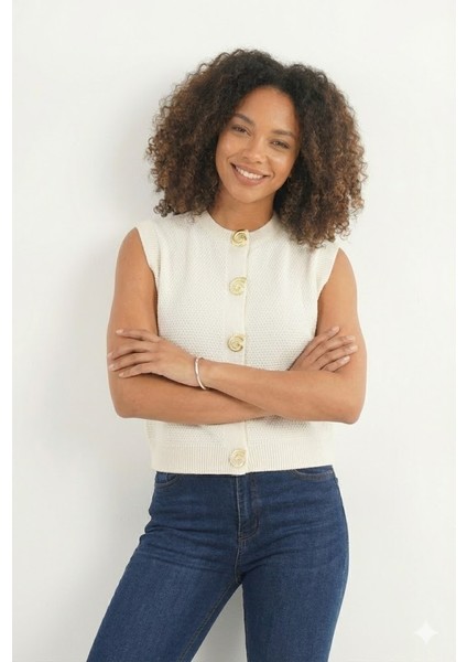 Düğmeli Kolsuz Triko Hırka modelleri