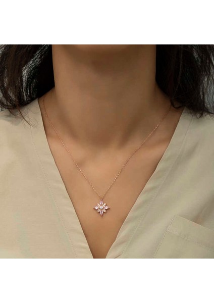 925 Ayar Gümüş Pembe Taşlı Umut Çiçeği Gümüş Kolye T6016 (972972) fiyatları