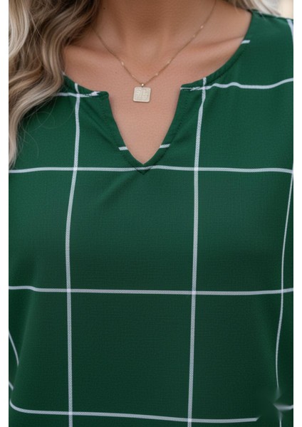 Ekose Desen Çentik Yaka Mikro Bluz Yeşil fırsatları