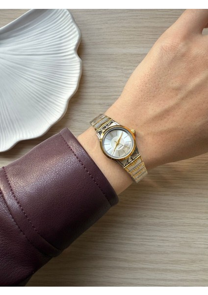 Retro Minimal Metal Kordon Vintage Kadın Kol Saati Çift Renk fırsatları