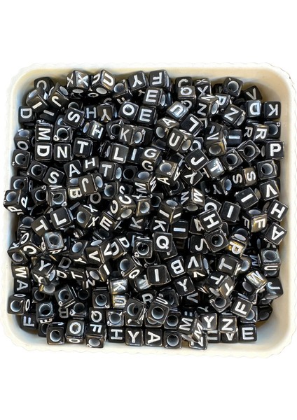 Harf Boncuk Küp Şekilli Siyah Üzeri Beyaz Takı Yapım Boncuğu - MCHS21-5 (25 Gram) fırsatları