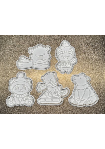 Yılbaşı Temalı Ayıcıklı Kurabiye Kalıbı Seti, Eğlenceli ve Renkli Mutfak Aksesuarı