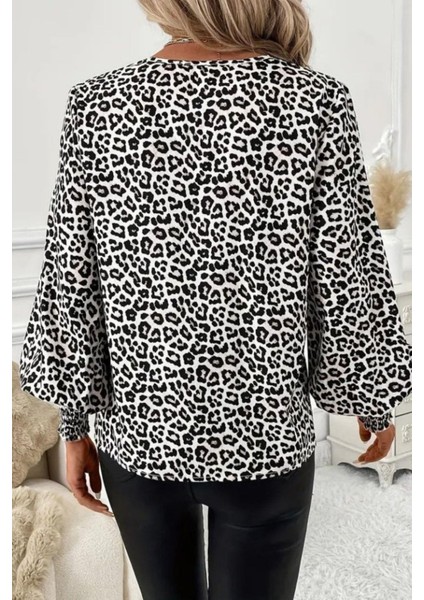 V Yaka Lastikli Manşetli Balon Kol Süprem Bluz - Leopar fiyatları