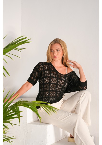 Triko Bluz Yazlık Kazak Dantel Ajurlu Etnik Desenli Yarasa Kollu Kayık Yaka Pareo Kadın Bluz