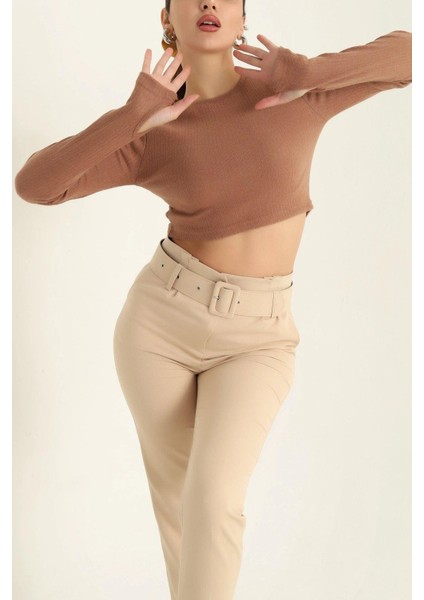 Bisiklet Yaka Parmak Geçmeli Crop Bluz Taba modelleri