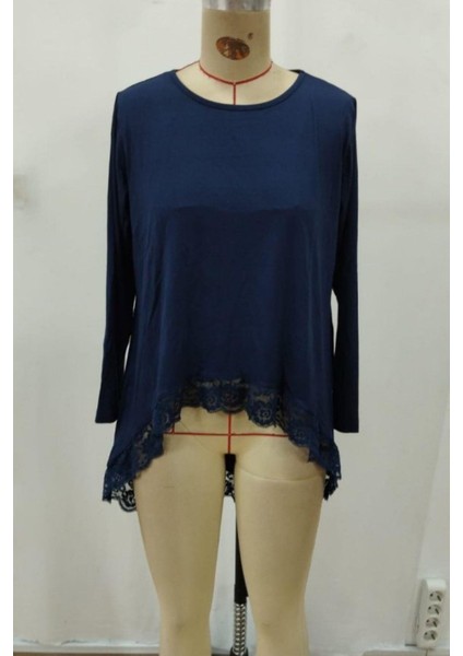 Asimetrik Kesim Dantel Detaylı Viskon Bluz - Lacivert fırsatları