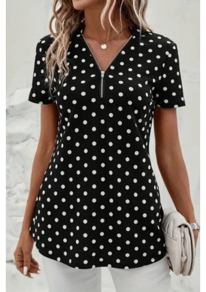 Fermuar Detaylı Puantiyeli Siyah Bluz