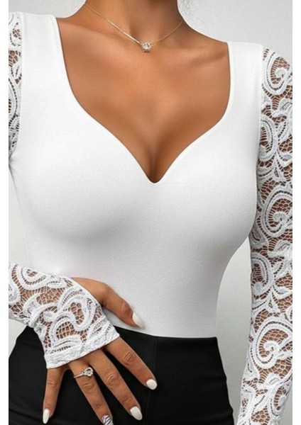 Kalp Yaka Dantelli Dalgıç Bluz - Beyaz fiyatları