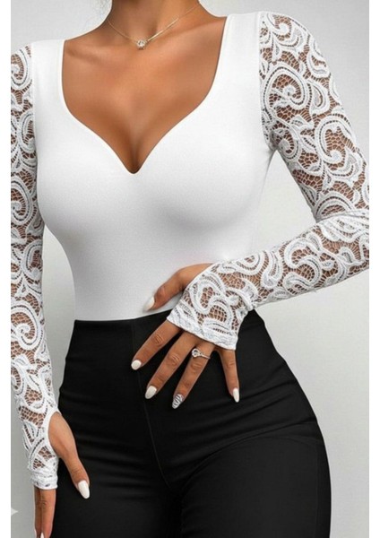 Kalp Yaka Dantelli Dalgıç Bluz - Beyaz modelleri