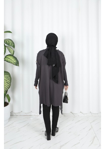 Düğme Detaylı Merserize Tunik indirimleri