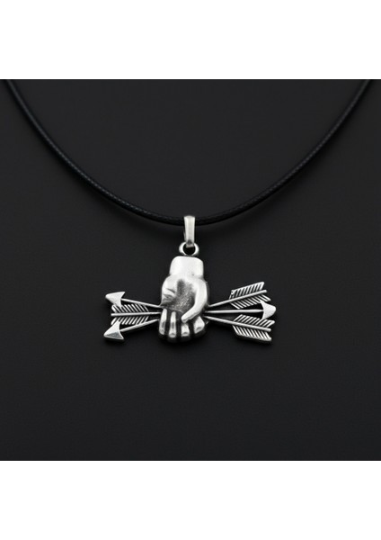Güç Tılsımı - Ok Tutan El Gümüş Kaplama Deri Ip Kolye indirimleri