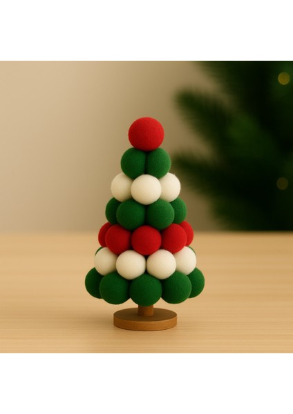 Renkli Ponponlu Yılbaşı Çam Ağacı, Yeşil, Kırmızı, Beyaz, Dekoratif ve Şık Tasarım fırsatları