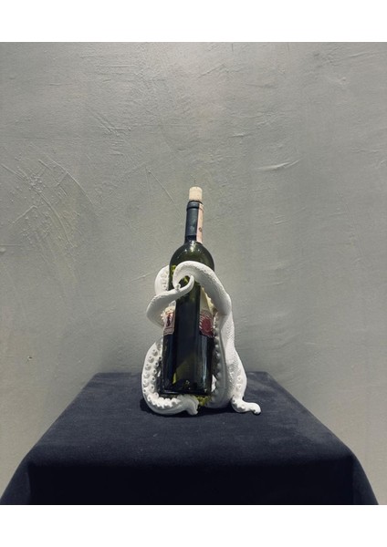 Ahtapot Figürlü Dekoratif Şişe Tutucu – 20X20 cm Sürrealist Bar ve Masa Aksesuarı fiyatları