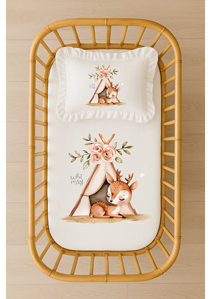 Kamp Çadırı ve Geyik Illüstrasyonlu Bebek Nevresim Takımı Içi Dolgulu Fırfırlı