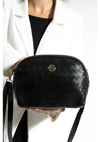 Kadın Çapraz Askılı 3 Gözlü Çift Metal Fermuarlı Gold Aksesuarlı Şık Omuz Çantası modelleri