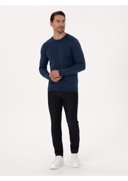 Erkek İndigo Slim Fit Pamuk Karışımlı Bisiklet Yaka Triko Kazak 50318676-VR028 fırsatları