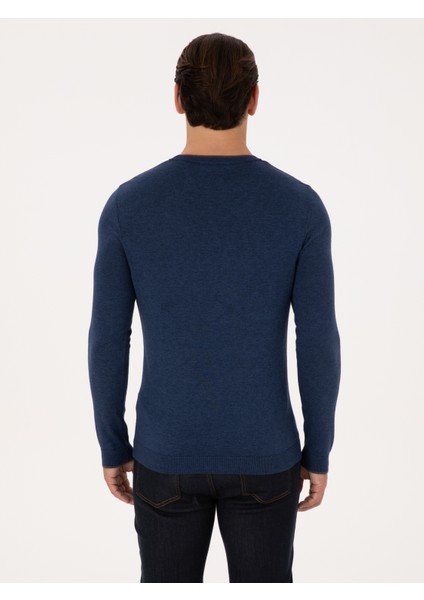 Erkek İndigo Slim Fit Pamuk Karışımlı Bisiklet Yaka Triko Kazak 50318676-VR028 indirimleri