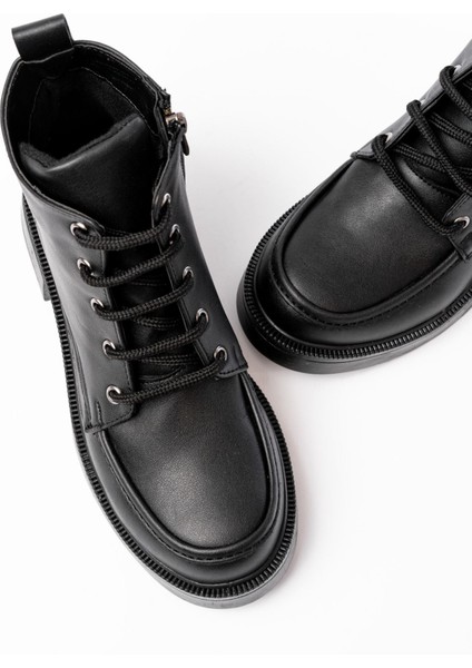 ZRİN-2001 Premium Siyah Bağcıklı Fermuarlı Günlük Kadın Bot fırsatları