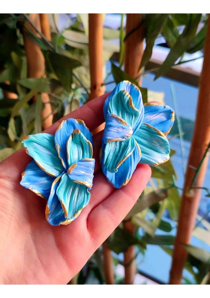 Aqua Bloom Altın Detaylı Mavi Tasarım Küpe - Şık ve Özgün modelleri