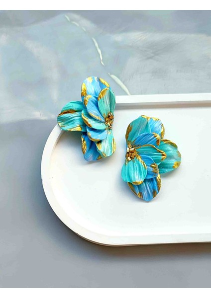 Aqua Bloom Altın Detaylı Mavi Tasarım Küçük Küpe - Şık ve Özgün modelleri