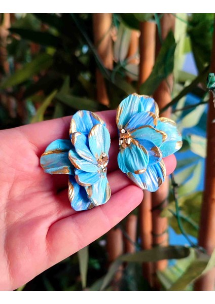 Aqua Bloom Altın Detaylı Mavi Tasarım Küçük Küpe - Şık ve Özgün fırsatları