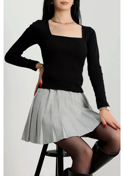 Çerçeve Yaka Kaşkorse Bluz Siyah