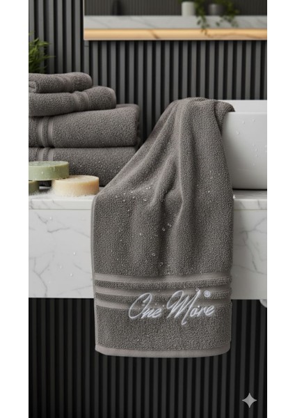 One More Internatıonal Banyo Havlu