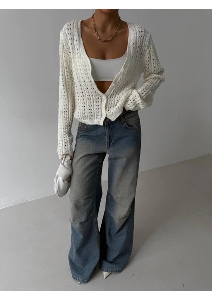 Küçük Düğmeli Küçük Örgülü Triko Hırka Beyaz modelleri