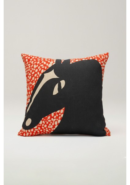 Soyut At Silüeti Desenli Kırlent Kılıfı 45X45 cm