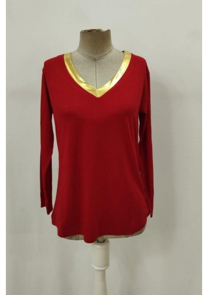 Parlak V Yaka Detaylı Viskon Bluz - Kırmızı fırsatları