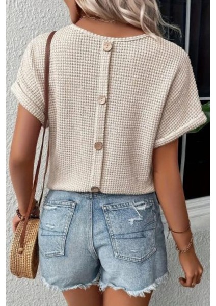 Sırtı Düğmeli Kısa Kollu Triko Bluz - Bej fiyatları