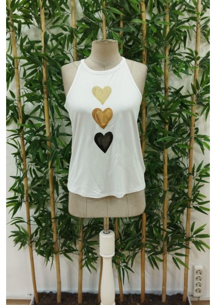 Halter Yaka Kalp Desen Viskon Bluz Beyaz fırsatları