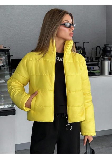 Kadın Dik Yaka Şişme Mont