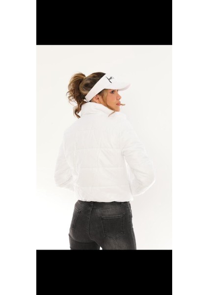 Kadın Dik Yaka Şişme Mont indirimleri