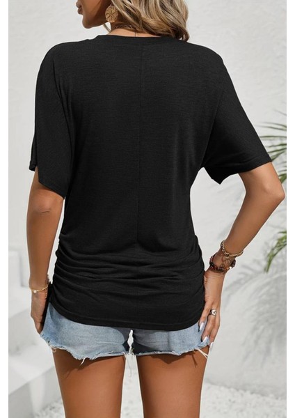 Bisiklet Yaka Büzgü Detaylı Yarasa Kol Viskon Bluz Siyah fiyatları