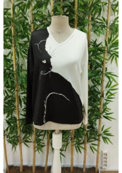 V Yakalı Kedi Baskılı Şardonlu Dalgıç Bluz Siyah modelleri