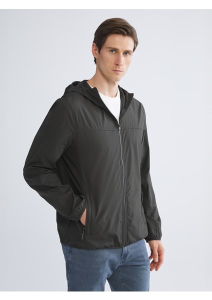 Yeni Sezon Standart Kalıp Kapüşonlu Erkek Yağmurluk