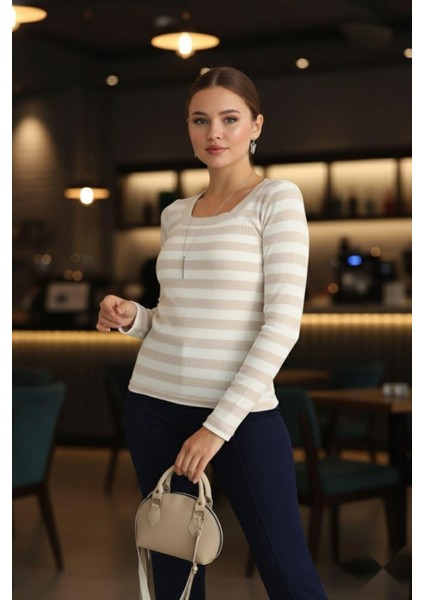 Kare Yaka Çizgili Triko Bluz Taş
