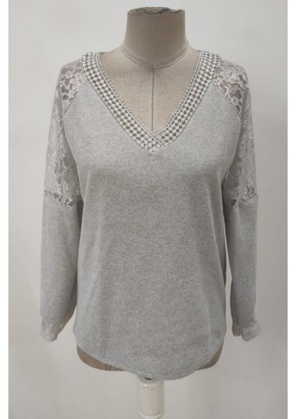 Waffle Kumaş V Yaka Dantel Detaylı Bluz - Gri fırsatları
